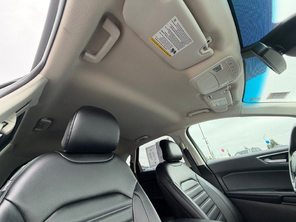 Used 2019 Ford Edge SEL w/ Equipment Group 201A AWD/4WD image 27