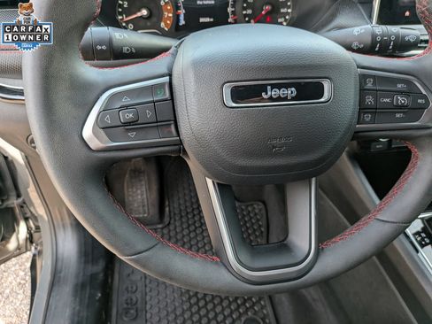 Used 2023 Jeep Compass Trailhawk AWD/4WD image 29