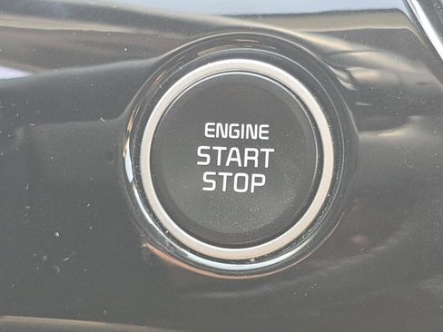 Used 2024 Kia Seltos S AWD/4WD image 34