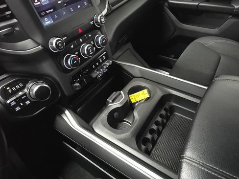 Used 2022 RAM 1500 Big Horn AWD/4WD image 26