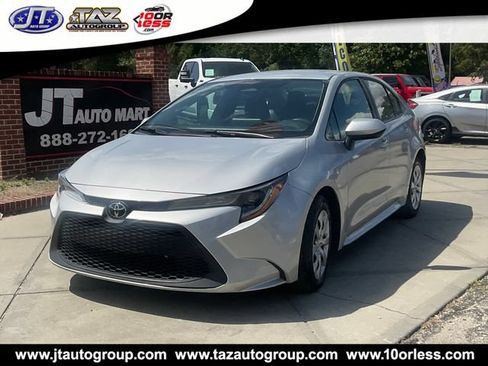 Used 2023 Toyota Corolla LE FWD image 3
