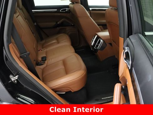 Used 2016 Porsche Cayenne image 37