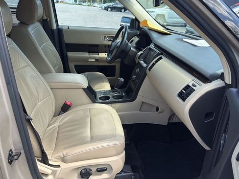 Used 2018 Ford Flex SEL w/ Equipment Group 202A AWD/4WD image 13