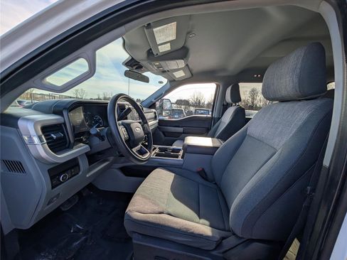 Used 2024 Ford F250 XLT w/ FX4 Off-Road Package image 15