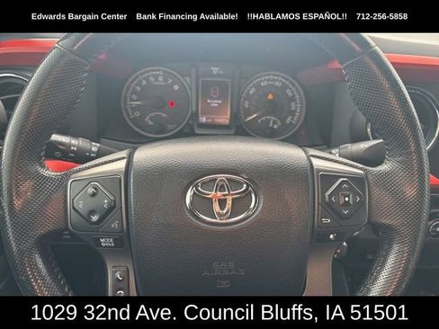 Used 2016 Toyota Tacoma SR image 17