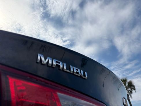 Used 2025 Chevrolet Malibu LT image 10