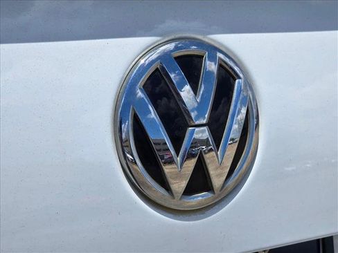 Used 2016 Volkswagen Jetta Sport FWD image 17