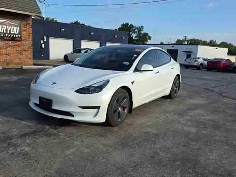 Used 2022 Tesla Model 3 RWD image 3