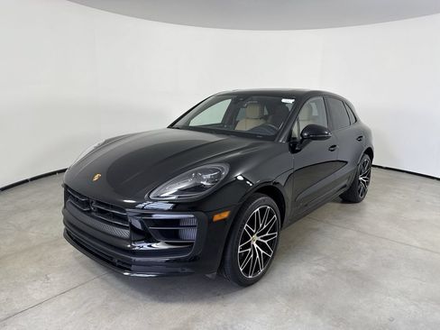 Certified 2022 Porsche Macan S w/ Premium Package Plus AWD/4WD image 1