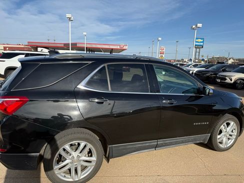 Used 2020 Chevrolet Equinox Premier FWD image 6