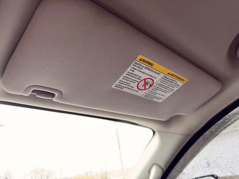 Used 2016 Nissan Titan SL image 44