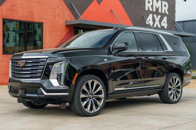 Used 2026 Cadillac Escalade Platinum Luxury AWD/4WD image 1
