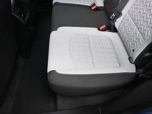 Used 2024 Chevrolet Equinox LS w/ LS Convenience Package image 21