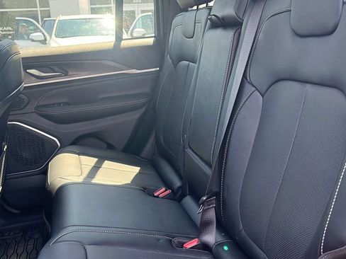 New 2026 Jeep Grand Cherokee Limited AWD/4WD image 23