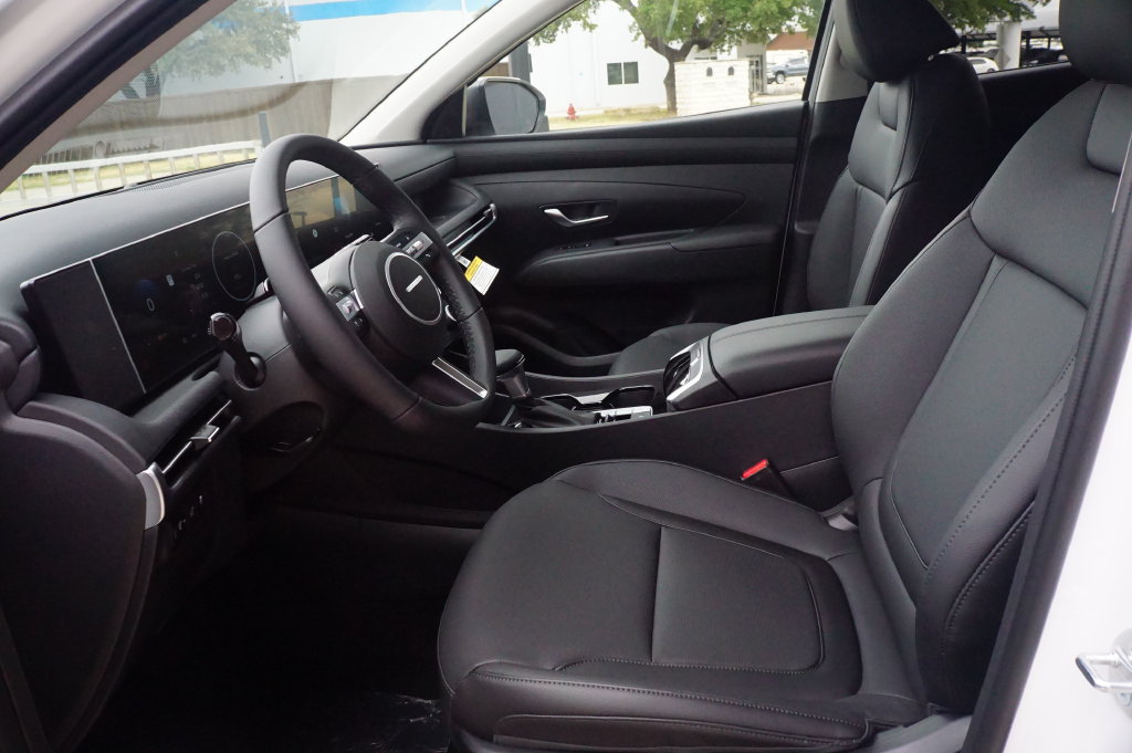 New 2026 Hyundai Tucson SEL FWD image 17