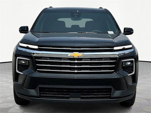 New 2026 Chevrolet Traverse LT w/ Driver Confidence Package image 2