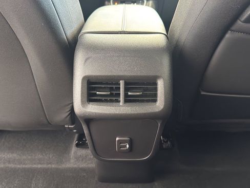 Used 2023 GMC Terrain SLE w/ Driver Convenience Package AWD/4WD image 27