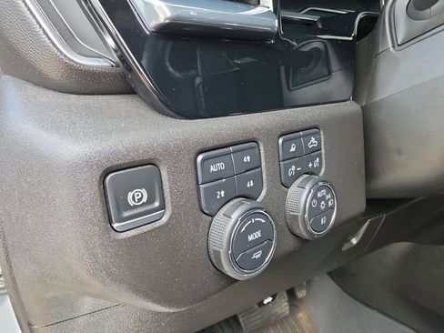 Used 2025 Chevrolet Silverado 1500 RST AWD/4WD image 14