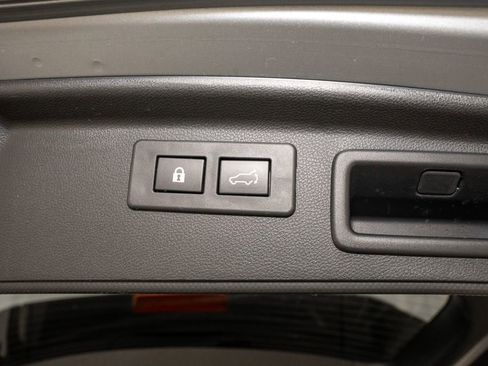 Used 2024 Subaru Forester Limited image 7