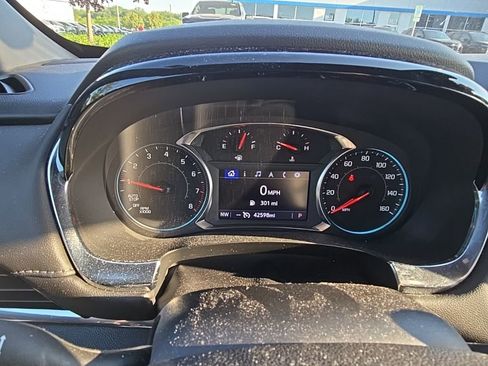 Used 2023 Chevrolet Traverse LT w/ Midnight/Sport Edition AWD/4WD image 18