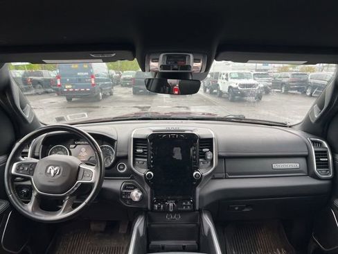 Used 2023 RAM 1500 Laramie AWD/4WD image 10