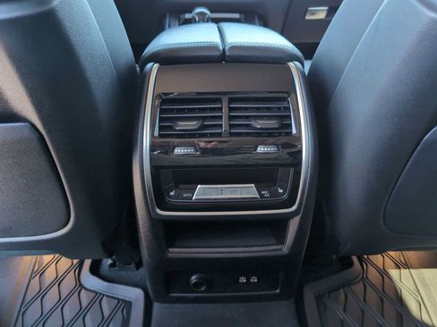 Used 2020 BMW X7 xDrive40i w/ Cold Weather Package AWD/4WD image 24
