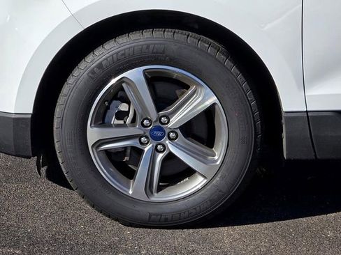 Used 2021 Ford Edge SEL w/ Convenience Package image 15