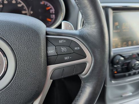 Used 2015 Jeep Grand Cherokee Altitude AWD/4WD image 24