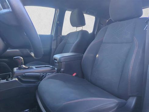 Used 2020 Toyota Tacoma TRD Sport image 17