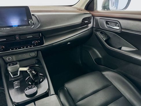 Certified 2023 Nissan Rogue SV w/ SV Premium Package image 33