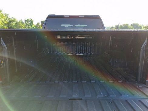 Used 2021 Chevrolet Silverado 1500 Custom Trail Boss AWD/4WD image 28