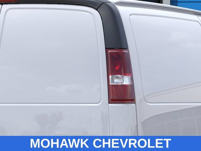 New 2026 Chevrolet Express 2500 w/ Driver Convenience Package RWD image 11