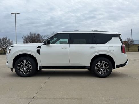 New 2026 Nissan Armada Platinum image 7