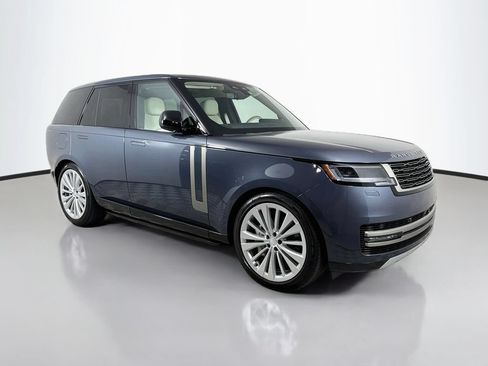 Certified 2025 Land Rover Range Rover SE AWD/4WD image 3