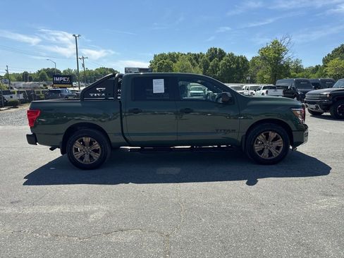 Used 2024 Nissan Titan SV w/ SV Bronze Edition Package image 6