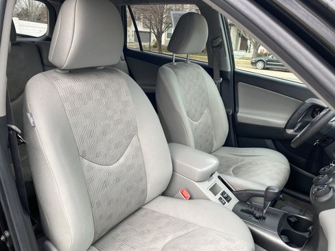 Used 2012 Toyota RAV4 4WD image 21