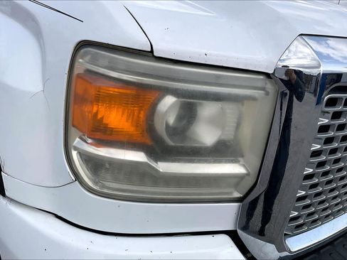 Used 2016 GMC Sierra 3500 Denali w/ Duramax Plus Package image 24