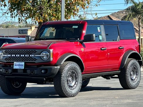 New 2025 Ford Bronco Badlands w/ Sasquatch Package image 8
