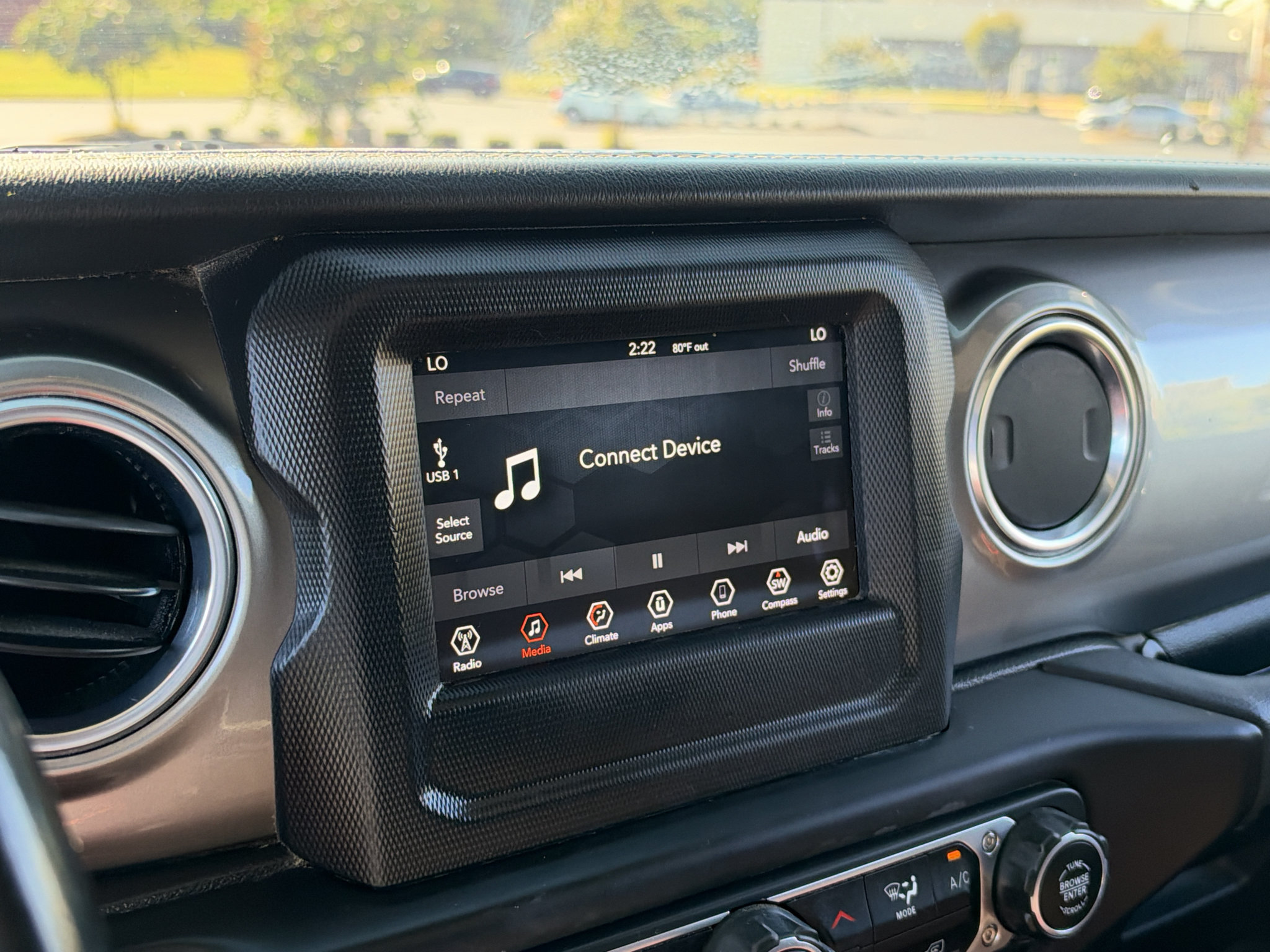 Used 2020 Jeep Wrangler Unlimited Sahara w/ LED Lighting Group AWD/4WD image 22