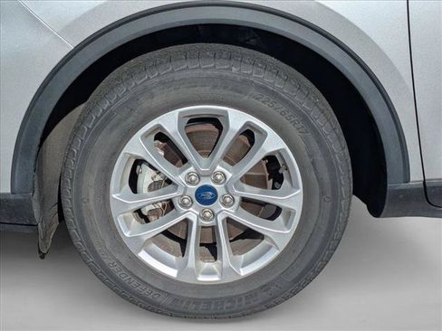 Used 2020 Ford Escape SE AWD/4WD image 18