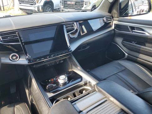 Used 2023 Jeep Wagoneer Series II image 25