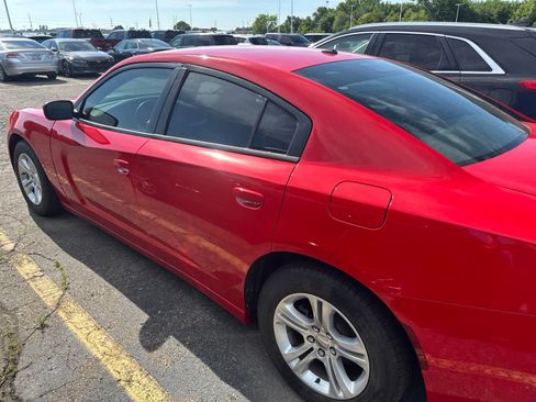 Used 2021 Dodge Charger SXT w/ Leather Interior Group RWD image 19