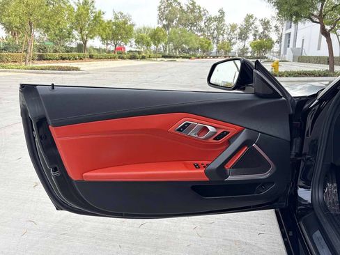Used 2021 BMW Z4 sDrive30i w/ Convenience Package RWD image 22