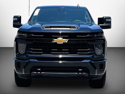 Used 2024 Chevrolet Silverado 2500 Custom w/ Custom Convenience Package