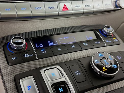 Used 2021 Hyundai Palisade Limited image 24