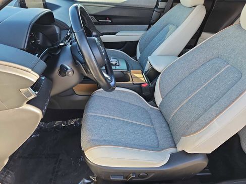 Used 2022 MAZDA MX-30 Electric w/ Premium Plus Pkg image 16