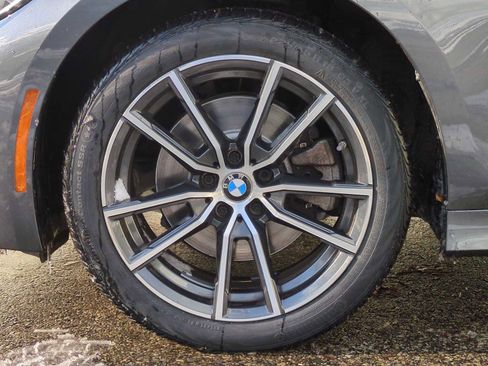 Certified 2022 BMW 330i xDrive Sedan w/ Premium Package image 14