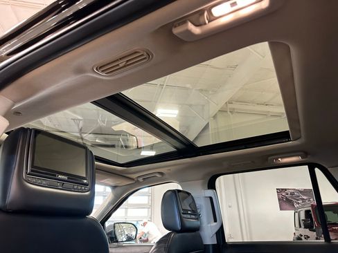 Used 2021 Ford Expedition Max Platinum image 38