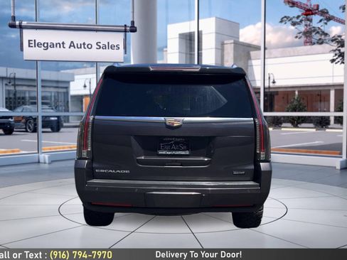 Used 2016 Cadillac Escalade Luxury AWD/4WD image 6