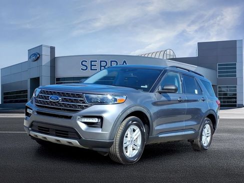 Used 2022 Ford Explorer XLT w/ Equipment Group 202A AWD/4WD image 1